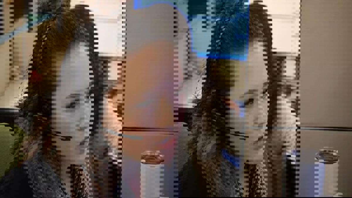 Goinginsideacallthumb