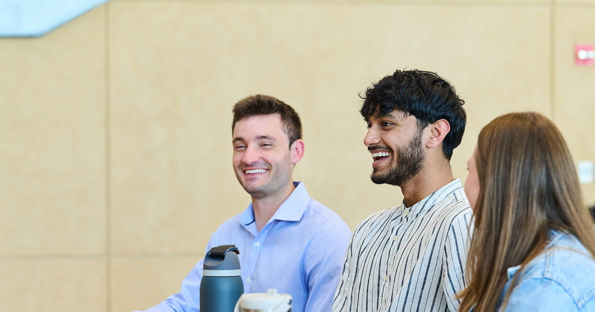 Entry-level roles for recent grads and early career | Fidelity Careers