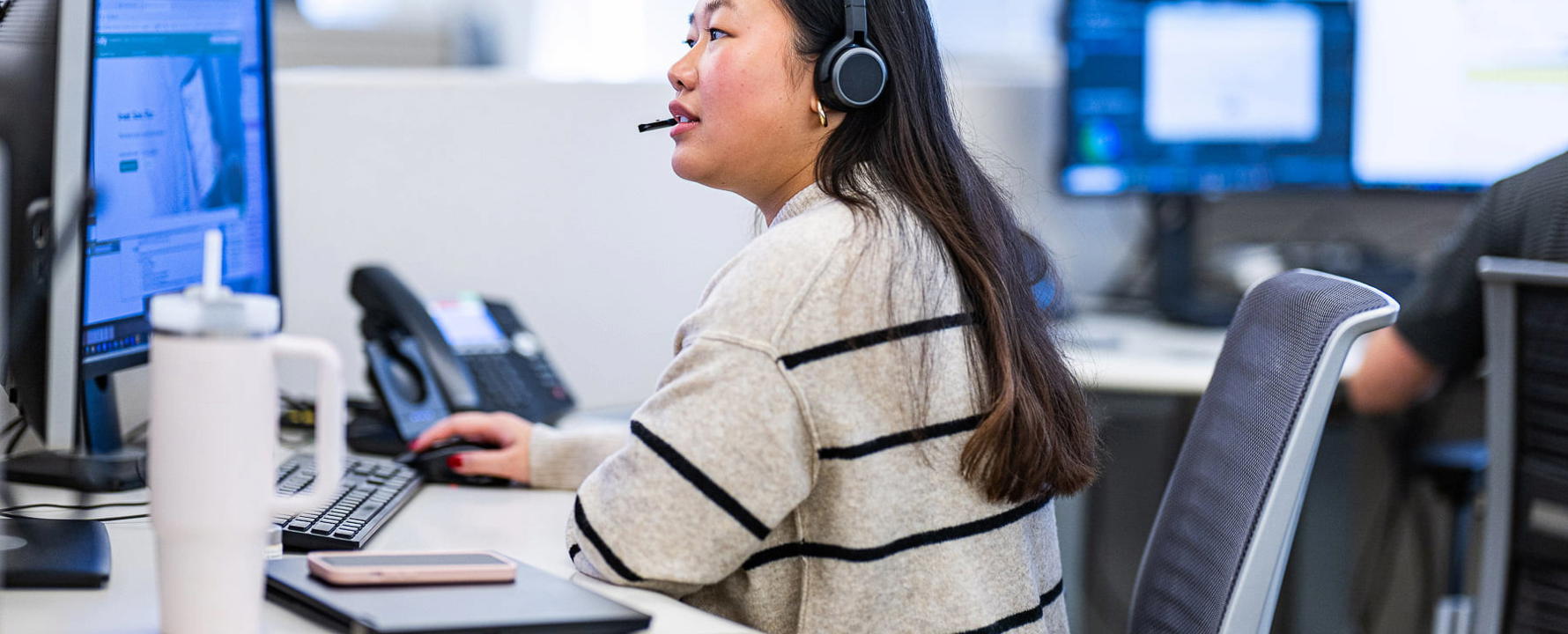Financial customer jobs for associate’s degrees | Fidelity Careers